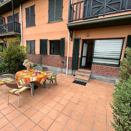 Con Vistas En Complejo Residencial Comillas